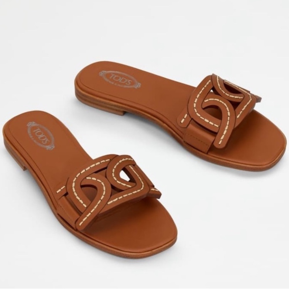 Tod's Tan Leather Slides Sandals 37.5 7.5
